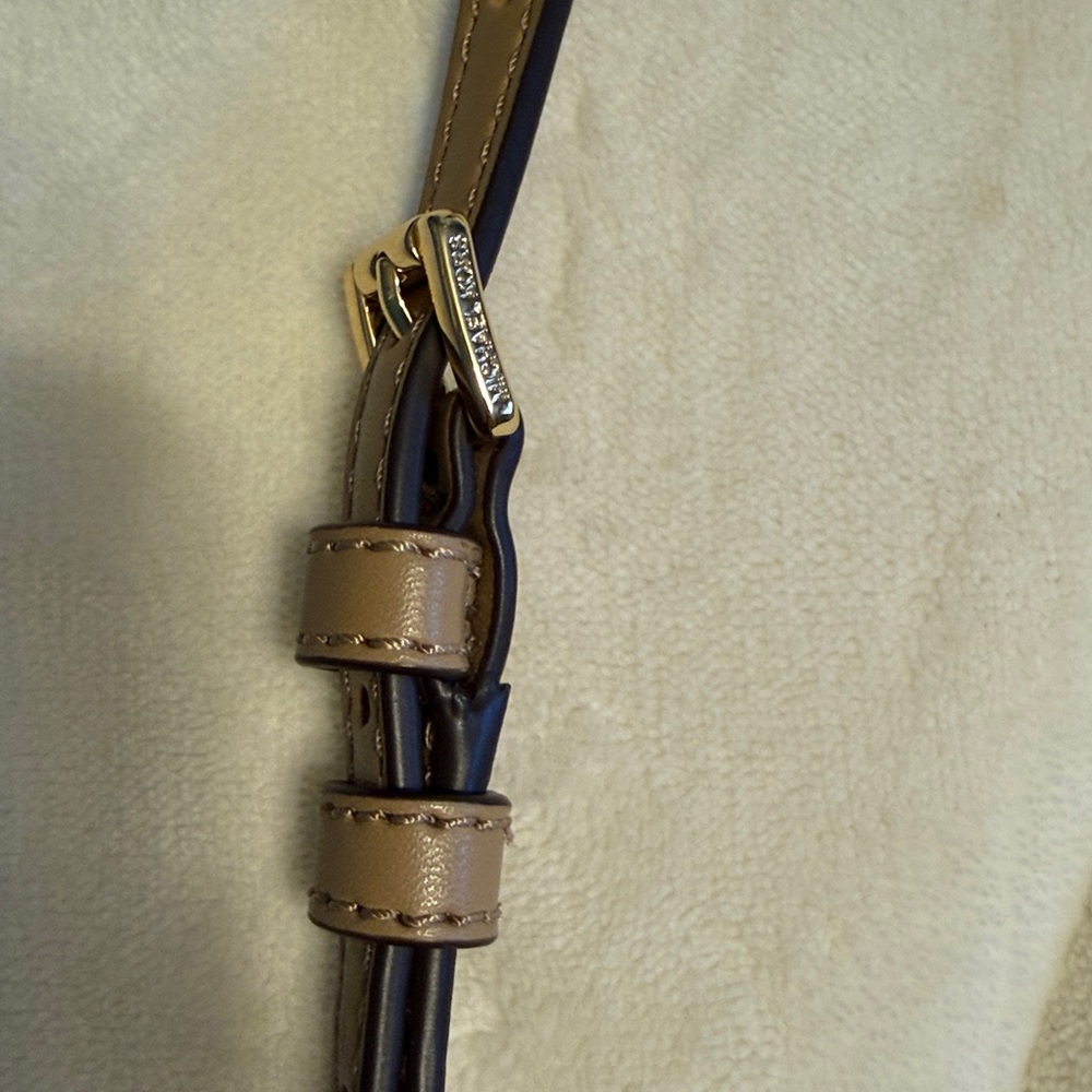 Michael Kors Trisha Beige Leather Crossbody Bag - Picture 10 of 11